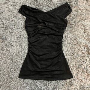 NWT Guess Women’s Creased Off-Shoulder Top in black color